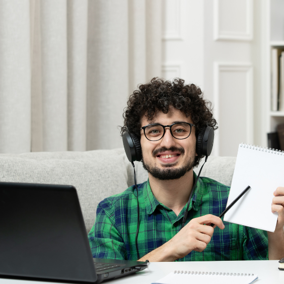online that tutor teaching the student